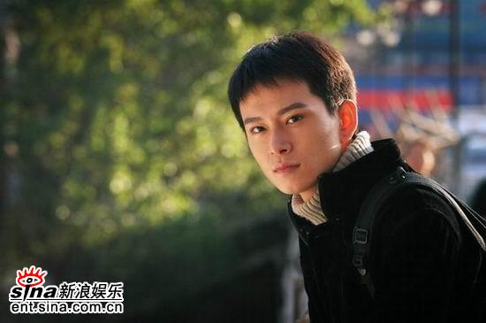黄明王媛可拍《河流如血》：陌生也得装激情