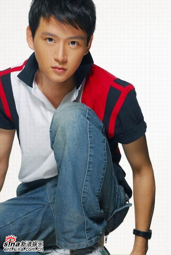 《河流如血》黄明男孩到男人转变期待超越前辈