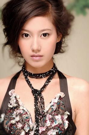 苏有朋《刁蛮公主》为高露作媒中韩公主喜结亲