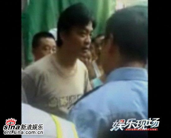 《娱乐现场》预告:崔永元买狗起“冲突”(图)
