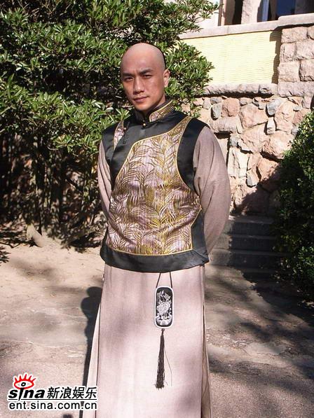 《苍天圣土》热拍黄觉欲向导演“勒索”红包