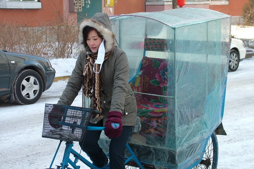 风吹雪花飘广东热播戏中四美女受青睐图