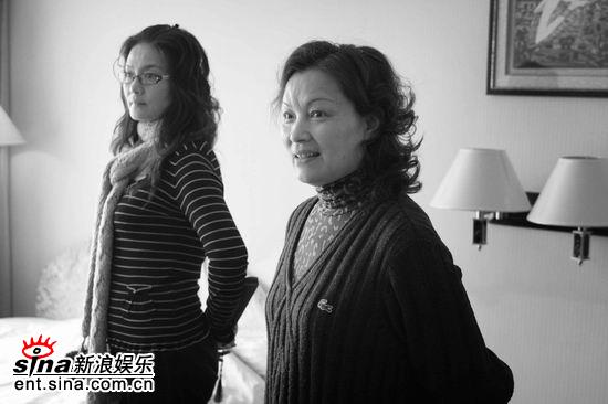 潘虹《生死桥》中痴迷昆曲学起“玩票”(组图)