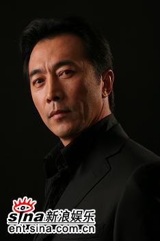 《和平使命》洛阳热拍郑晓宁过足指挥官瘾(图)