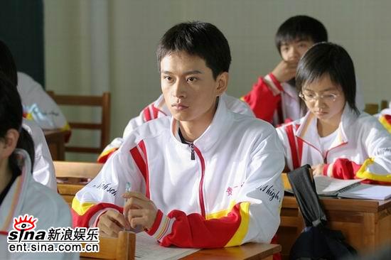 组图：黄明演《河流如血》十四岁造型首次曝光