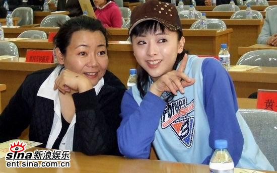 本色出演快乐母亲演员萨日娜每日一歌(组图)