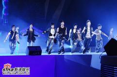 ͼSuperJuniorȸ辢ȼӽ̨