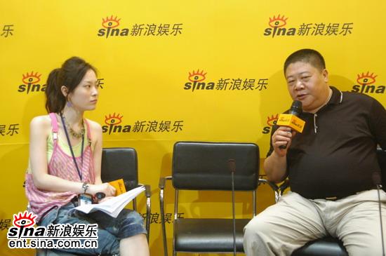 图文：《追杀横路靖六》做客新浪--刘金山谈新剧