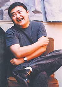 刘欢五一住院休养身体称将与凯丝共同演唱歌曲