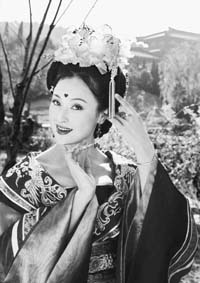 王璐瑶喝墨汁装死不当演员了就想相夫教子(图)