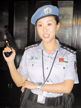 《中国维和警察》赴东帝汶(图)