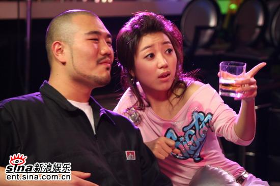 图文：李珉宇倾力助阵王恩琦MV--M.net主持临时充当演员