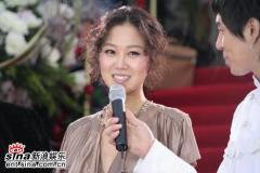 组图：韩国电影大奖颁奖典礼红毯女星争奇斗艳