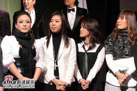 图文:韩国歌手协会成立--女子组合Big mama