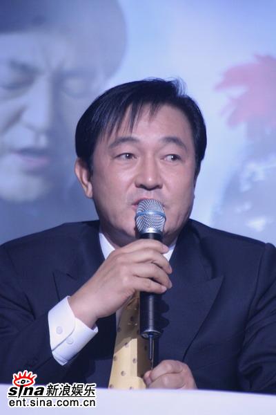 图文：韩片《蒙面达虎》首映--演员林采武