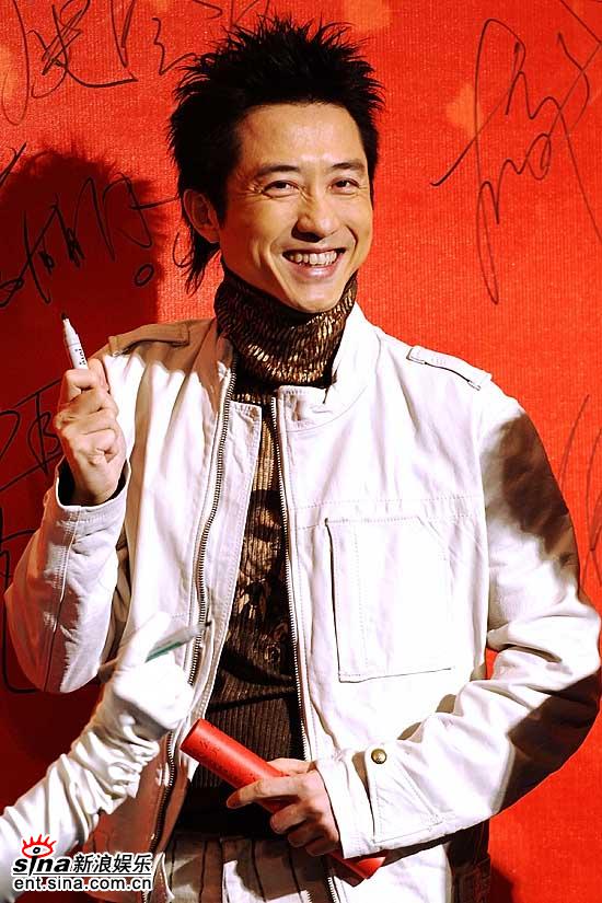 庾澄庆唱世界杯会歌中文版主题曲将由群星演绎