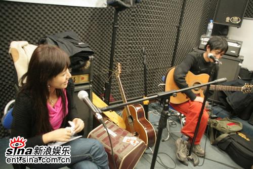 万晓利新专辑彩排侯湘婷携手胡军倾力助阵(图)