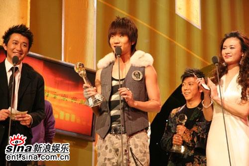 05年北京流行音乐典礼颁奖现场--林俊杰