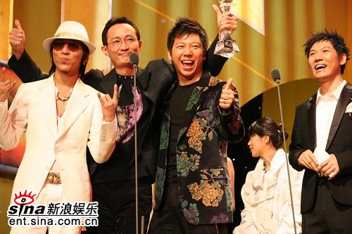 05年北京流行音乐典礼颁奖现场--羽泉