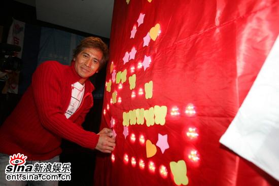 齐秦2006演唱会北展上演激情四溢似家庭聚会