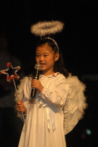 图文:郑智化泪洒北京演唱会--小天使