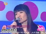 图文：超女广州赛区7进5-杜长蕊激情演唱