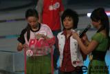 图文：超级女声总决赛8进6-大众评审给许飞投票