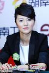 图文：2006超女总决赛落幕 亚军谭维维大方亮相