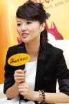 组图：06超女总决赛落幕 谭维维接受新浪专访