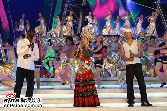 图文:南宁国际民歌节盛大开幕-阿宝