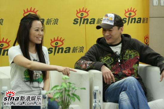 图文：电影之歌演唱会嘉宾聊天--张靓颖高虎