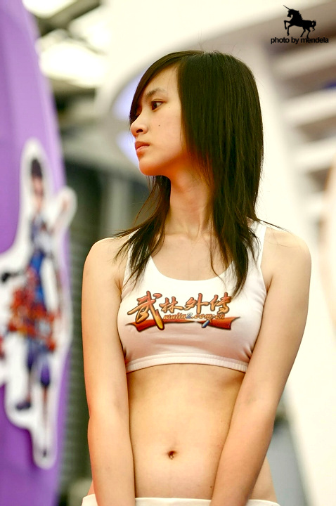 2006chinajoy showgirl丁贝莉(27)_游戏新闻__产业服务_新浪游戏_新浪