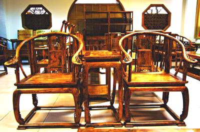 黄花梨:精致的中药家具(附图)