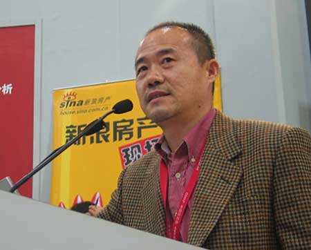 深圳万科董事长王石;; 2004年住交会出色回首>> >>更多; 18位地产富豪