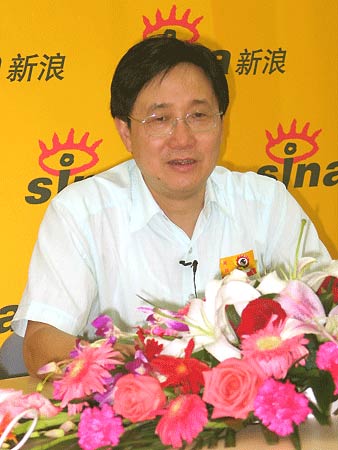 邓智仁:明智的开发商应找准时机带头降价(图)