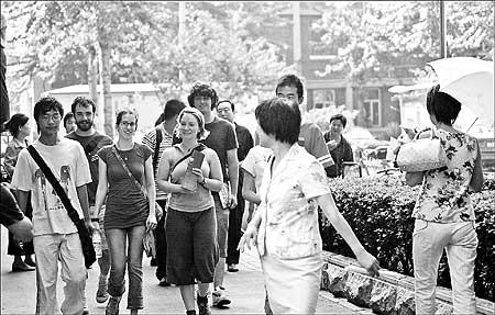 南开大学留学生：友谊里社区生活优美真棒(图)