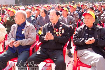 东江纵队成立60周年纪念大会,广东各地和香港的200多名东纵老战士代表