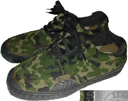 近期我军士兵将再换新军装 解放鞋已退役