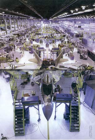 它从传说中走来：穿越世纪的F/A-22猛禽战斗机