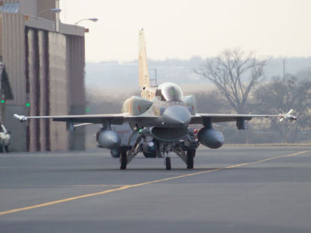 塤˾ǰ7F-16Iҵó