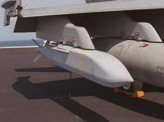 美海军拟采购216枚AGM-154A空对地导弹(组图)