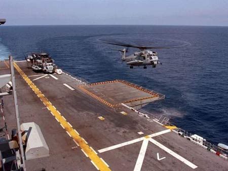资料图片：CH-53海上种马重型运输直升机(18)