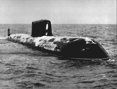 生死一线：苏联潜艇事故中鲜为人知的内幕(组图)