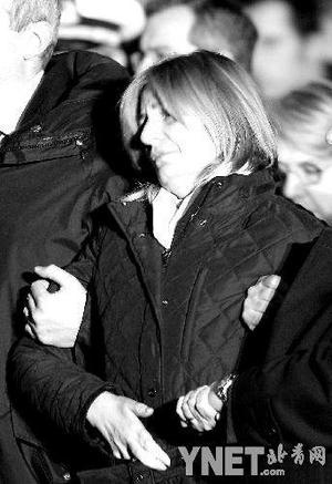 意女记者揭挨枪内幕：开枪美军不是故意就是白痴