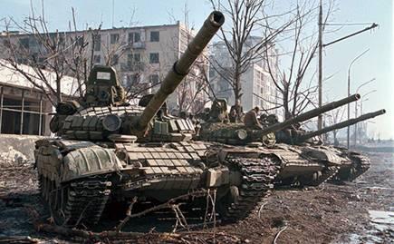 车臣战争中的T-72坦克：炮火中证实自己(组图)