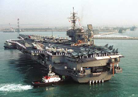 美国小鹰号航母将率舰艇战斗群参加韩美军演
