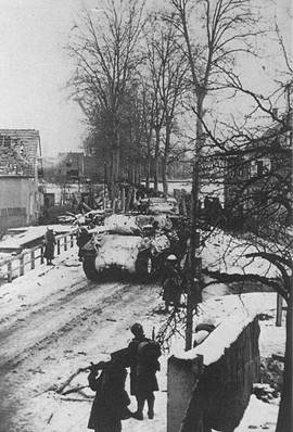 组图：莫斯科保卫战--希特勒闪电战的彻底破产(4)