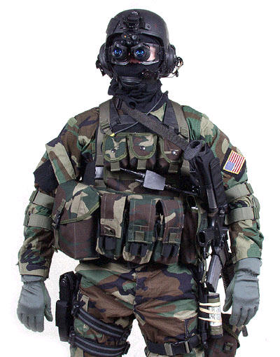 美国陆军订购单兵野战承载装置和头盔(图)
