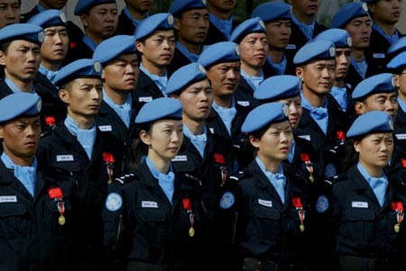 敬礼:中国维和警察部队