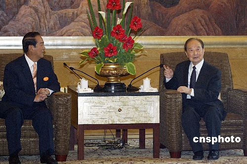 汪道涵：亲民党与中国共产党相互交流意见很重要